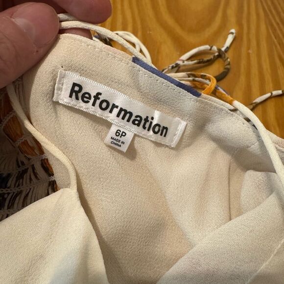 Reformation Kourtney Midi Dress in Frolic Floral Cream Women’s Size 6P - Picture 12 of 16